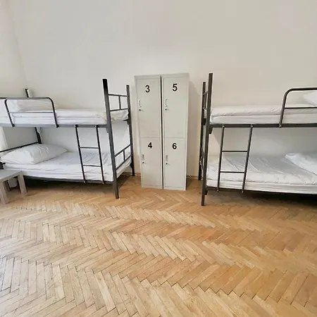 Jasmin Хостел Прага