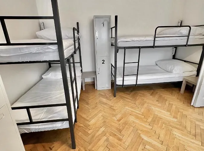 Jasmin Хостел *